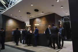 Стенд  PORCELANOSA Grupo на Cersaie 2015: роскошный минимализм испанской «восьмерки»